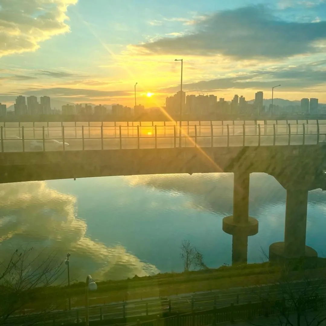 Han River View Art 首爾